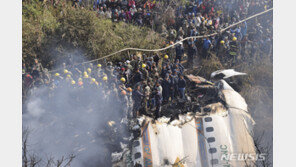 조종사의 어이없는 실수…한국인 2명 등 72명 숨진 네팔 여객기 추락 원인 나와