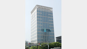 계약해지 불만?…부산시청 앞 분신 소동 40대 검거