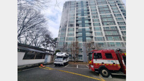 수원 고색동 15층 아파트 7층서 불…주민 30명 긴급대피