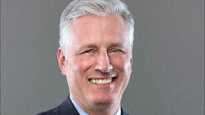 트럼프 최측근 “韓 플랫폼 규제, 美와 마찰…中에 선물”