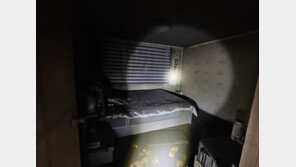 아산 한 아파트서 60대 남성 숨진 채 발견…방 안 새까맣게 그을려