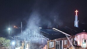 ‘송구영신 예배 중’ 영동군 황간면 교회서 불