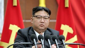김정은 “언제든 무력충돌 가능” 연이틀 위협