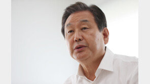 김무성 “부산 중·영도 출마 고심…장제원은 왜 불출마 하나”