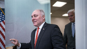 美 공화당 하원 2인자 스컬리스, 트럼프 지지 선언