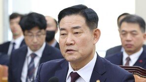 신원식 “‘독도 영유권 분쟁’ 표현, 日이 영토분쟁 시도한다는 의미”