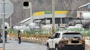 ‘영화보고 나오다 전신화상 날벼락’…가스충전소 폭발화재 이재민 20명
