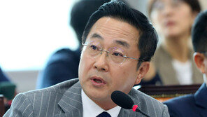 민주 “한동훈, 왜 김건희 특검법이라 못 부르나”