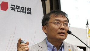 ‘노인 폄하 민경우 “사과 드린다…다만 맥락 보면 정상 참작 측면 있어”