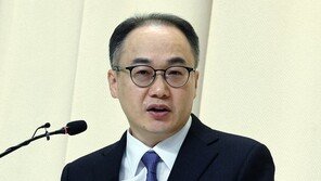 檢총장 “정치 동기 폭력 등 선거 관련 범죄 수사에 역량 집중”