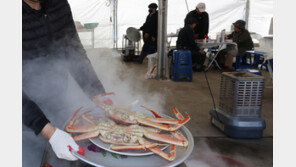 “예약 1시간 전 와서 자리 요구” 울산 대게집, 75만원 환불 안 해준 이유