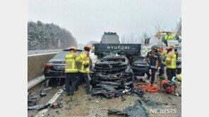 제2중부고속도로 7중·14중 추돌사고…15명 중경상