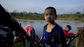 고향 떠나 미국 가는 중국인…불법 입국 시도 20배 늘어