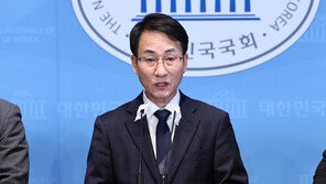 탈당 이원욱 “부끄러움만 남은 민주당…소멸의 정치 바로 세울 것”