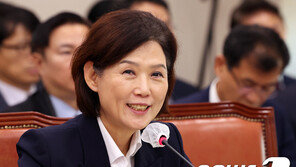 이인실 특허청장 1년7개월여 만에 사임…총선 출마 의지 표명