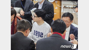 한동훈 입은 ‘1992 맨투맨’ 무슨뜻이길래…“나도 입자” 쇼핑몰 난리