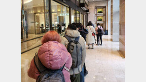 ‘롤렉스 오픈런’ 사라졌지만…품귀 현상에 ‘롤테크’ 여전