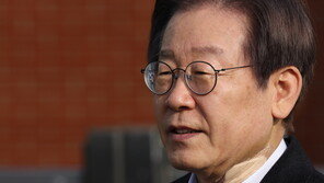 이재명, 예비후보자 심사 통과…‘1심 실형’ 황운하·‘뇌물 기소’ 노웅래도