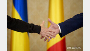 우크라이나 “루마니아와 안전보장 협상 시작…역대 9번째”