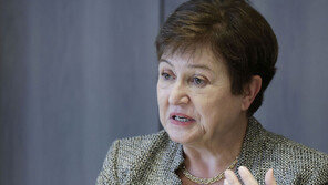 IMF “AI, 각국 일자리 40%에 영향…불평등 심화시켜”