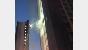 영천 금호읍 20층 아파트 9층서 화재…3명 연기흡입·1명 부상