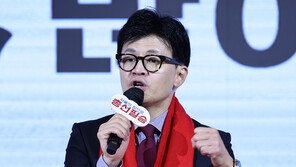 한동훈 “재건축 규제 완화가 포퓰리즘이냐”…尹대통령 첫 언급