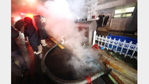 “온수 안 나와 양치만 했죠” 구로·양천 3.8만세대 힘겨운 출근길