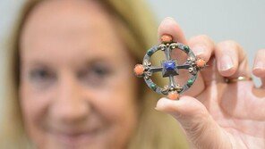 3만원에 산 브로치, 알고보니 2500만원 ‘명작’