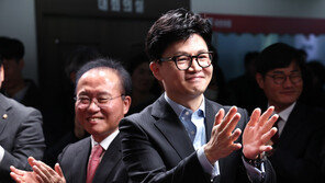 한동훈, 김여사 명품백 의혹에 “국민 눈높이서 생각할 문제”