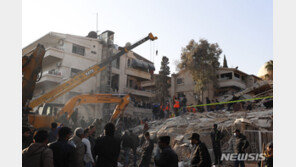 이스라엘, 시리아 수도 공습…이란 지휘관 등 최소 5명 사망