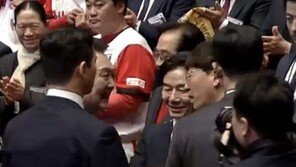 이용호 “‘강제 퇴장’ 강성희, 계획적 도발행위…내가 ‘손 풀라’ 요구”