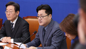 홍익표 “尹, 아내만 지키면 된다는 식…국민 신뢰·정당성 상실해”