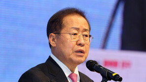 홍준표 “고도의 정치게임인지 갈등 폭발인지…빨리 수습하라”