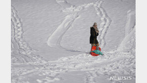美 ‘북극 한파’ 물러가자 폭우 덮쳤다…3700만명 홍수 위험