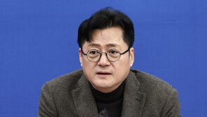 홍익표 “탈원전 못하면 첨단산업 포기…尹 세계흐름과 반대”