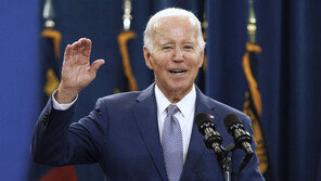 美대법 “멕시코 국경 철조망 제거 허용”…바이든 행정부 손 들어줘