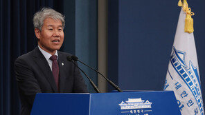 검찰, ‘통계조작 의혹’ 청와대 전 실장 등 관련자 영장청구 검토