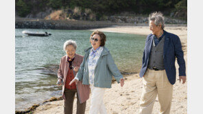 여든의 세 배우가 그리는 이 세상 소풍 끝자락