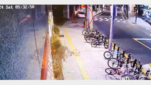 새벽 청소일 출근 하던 모녀, 역주행 충돌로 사망 (영상)