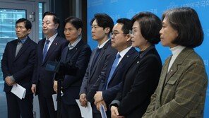 與, 위성정당 창당 착수… 野는 선거제 내홍 