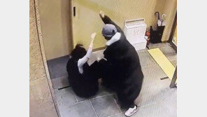 “배현진 뒤통수 한대 때렸으면”…온라인 향하는 또 다른 ‘정치테러’