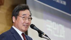 이낙연 “민주당의 가치·정신 지키기 위해 나왔다”