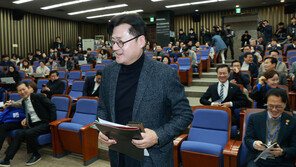 홍익표 “선거제, 이번 주 내 당내 의견 수렴…지도부가 결정”