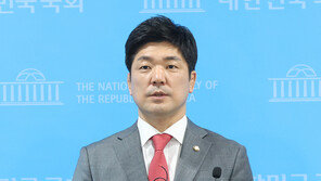 ‘친윤’ 이용 “윤석열 대통령·한동훈 위원장 신뢰관계 여전”