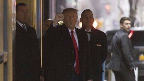 1100억원 배상금에 5000억원 추징금…트럼프 자금 위기 심각