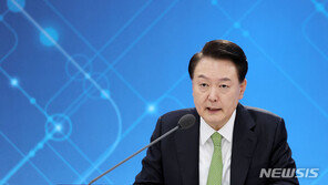 민원·공공서비스 구비서류 없앤다…인감도 ‘디지털’ 전환