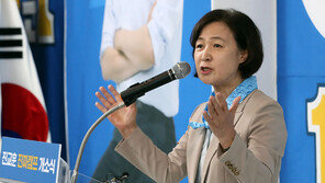 추미애 “윤 대통령 시선에 이태원 유가족은 보이지 않나”