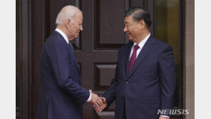 “시진핑, 바이든과 회담서 ‘美대선 개입 안 한다’ 약속”