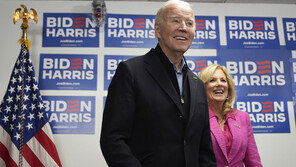 바이든, 사우스캐롤라이나 경선 압승…뚝 떨어진 투표율에 본선 경쟁력은 우려