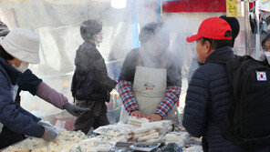 “설 연휴 떡·음식물 기도막힘 하루 한 명 꼴”…‘고령층’ 주의 당부